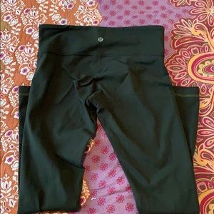 Lululemon leggings army green
